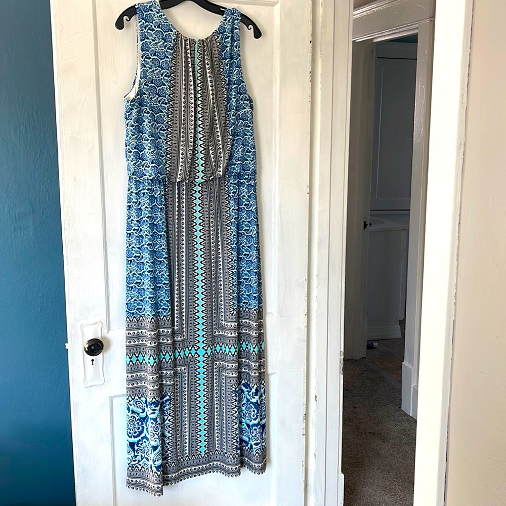 Patterned Maxi Dress, London Style. Size 16.